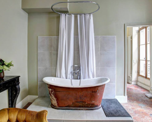 7 Decoration Ideas to Make Your Bathroom Cool